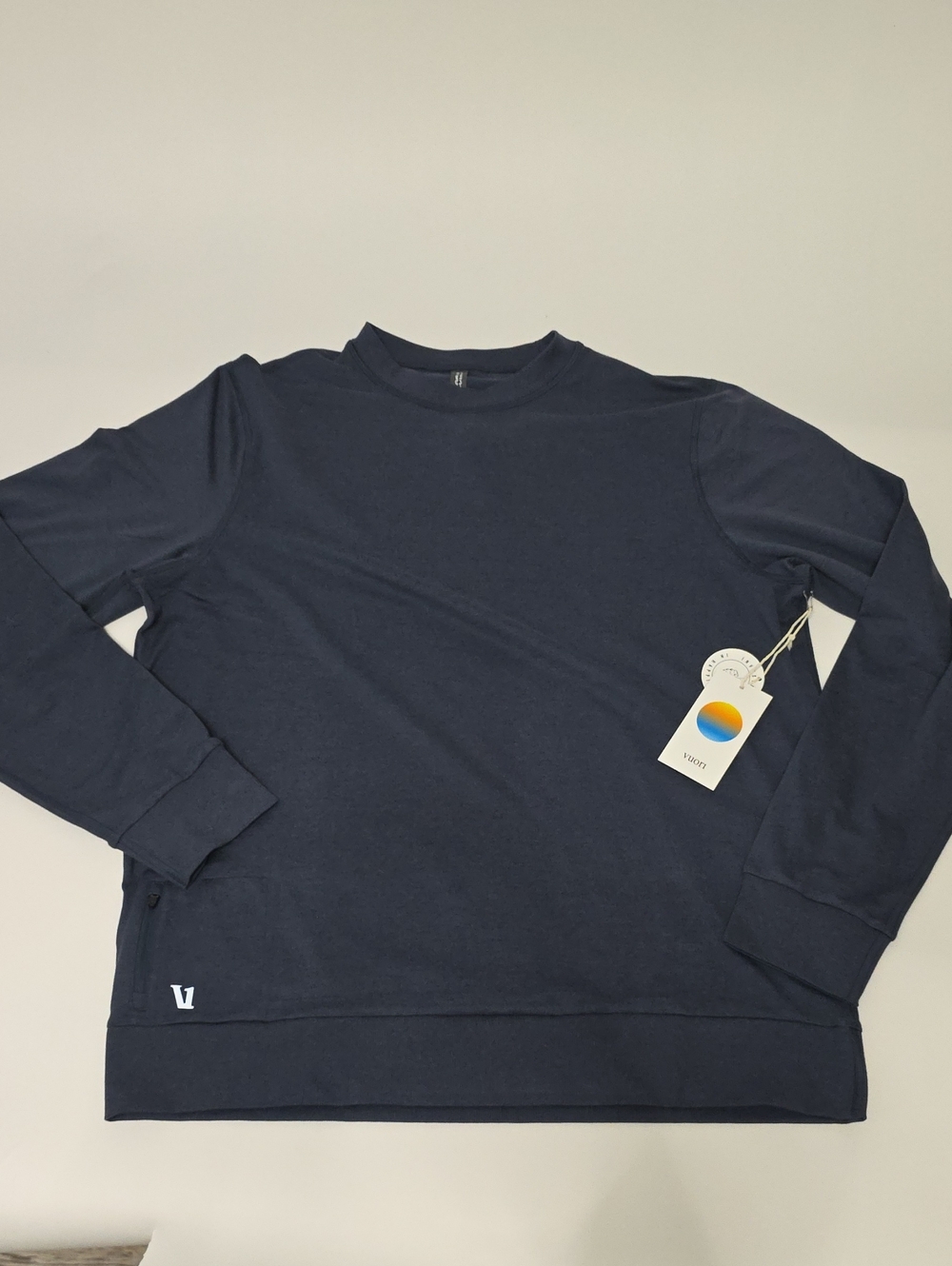 NWT Men's XL Vuori Ponto Performance Crew Long Sleeve In Hazel W/Zip Pocket